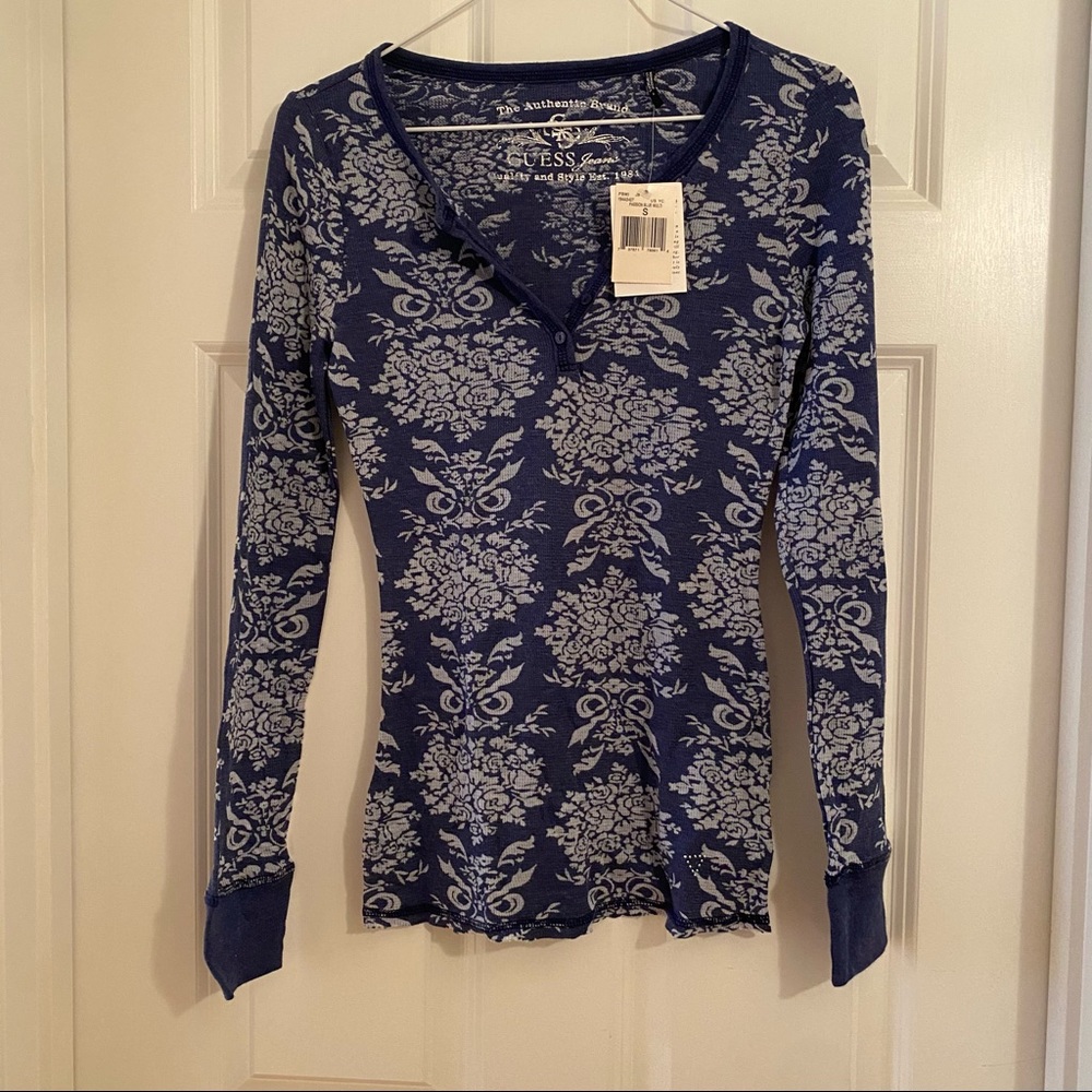 Guess long sleeve with patterns